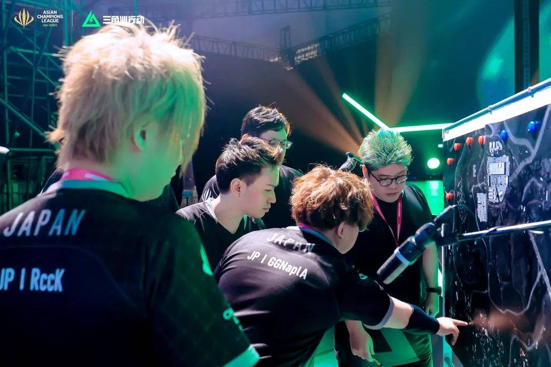 破晓之焰 破晓之焰