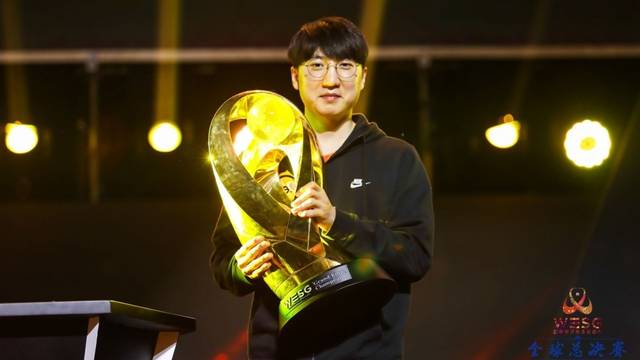 年轻球员亚 年轻球员亚