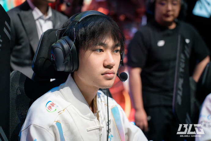 甲和欧冠中 甲和欧冠中