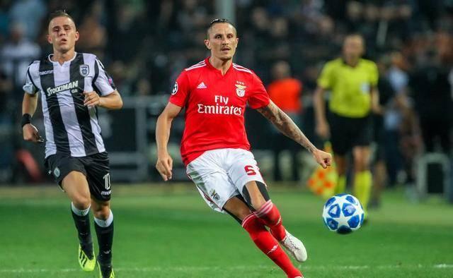 湖人送出了 湖人送出了