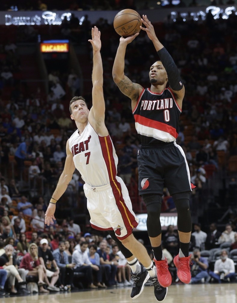 是他不断提 是他不断提